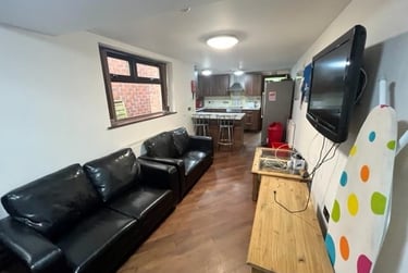 6 bed house, Dale Road, Selly Park, Birmingham, B296AG - Image 3